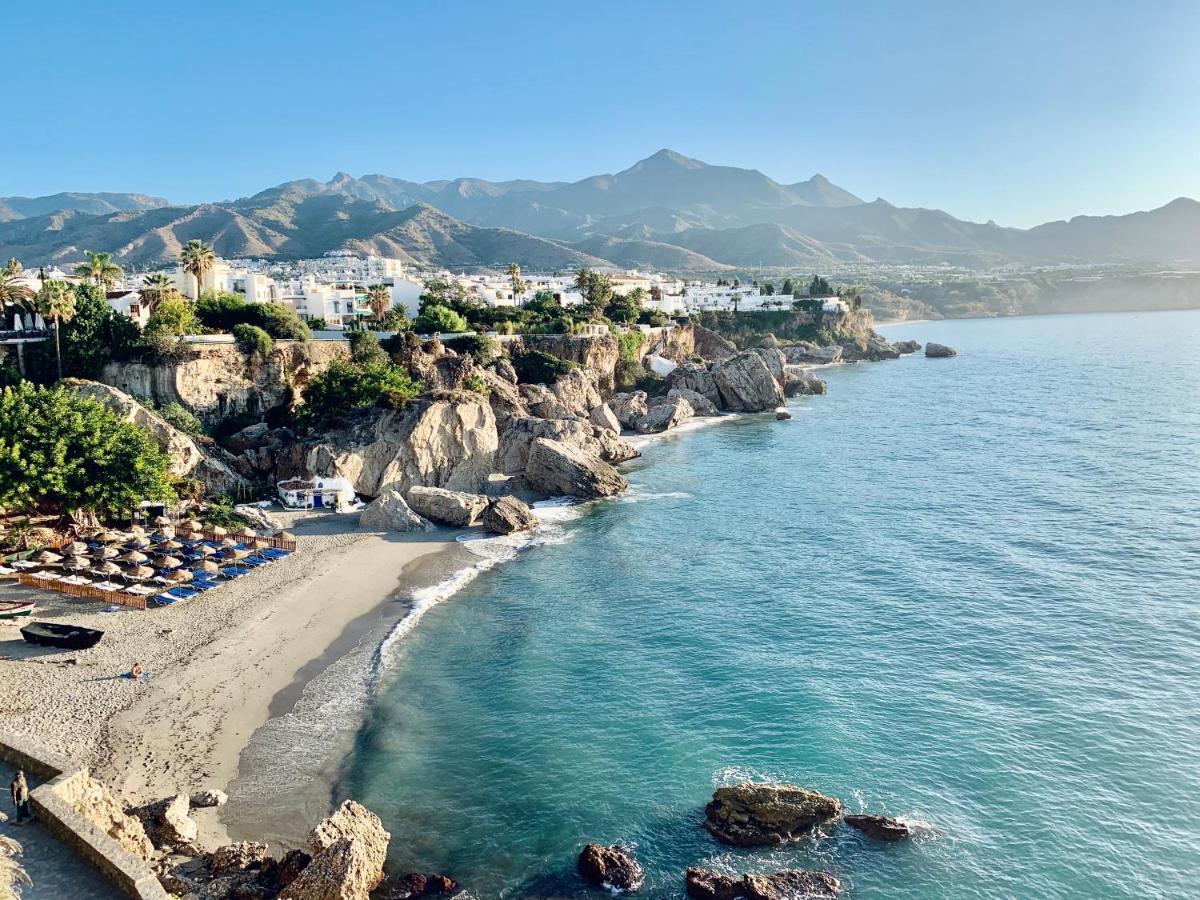 M&G Acqua Private Pool Leilighet Nerja Eksteriør bilde